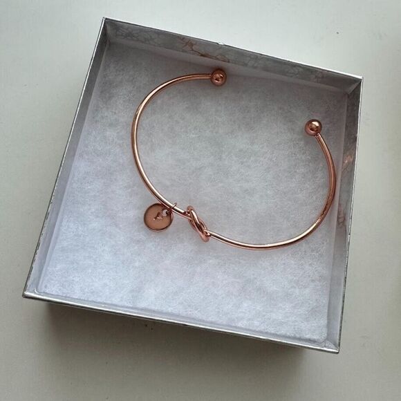 Rose Gold Cuff Bracelet Knot Y Initial Name Dainty Preppy Branded Fashion Gift - Picture 1 of 3